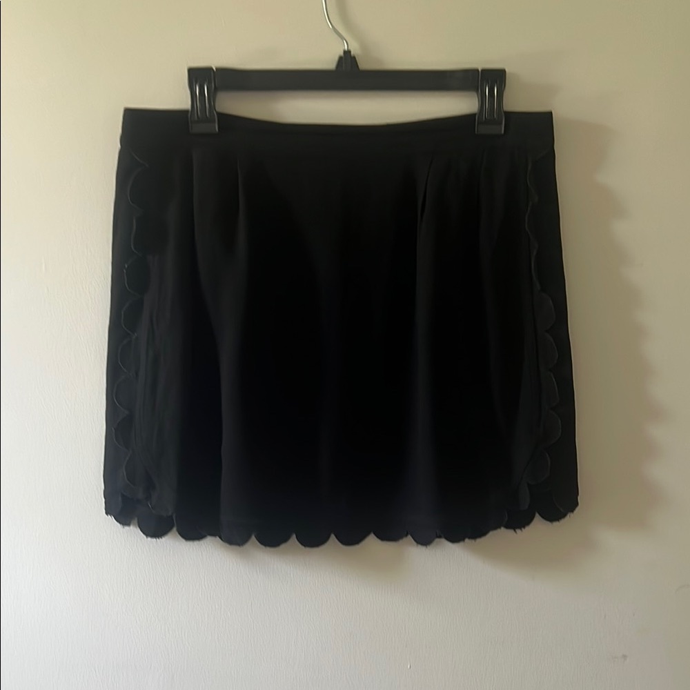 Club Monaco Black Scalloped Hem Skirt